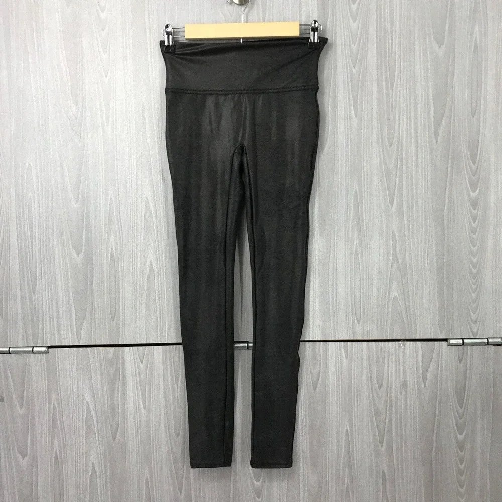 Spanx Women's Black Faux Leather Shiny Leggings Size: Small‎